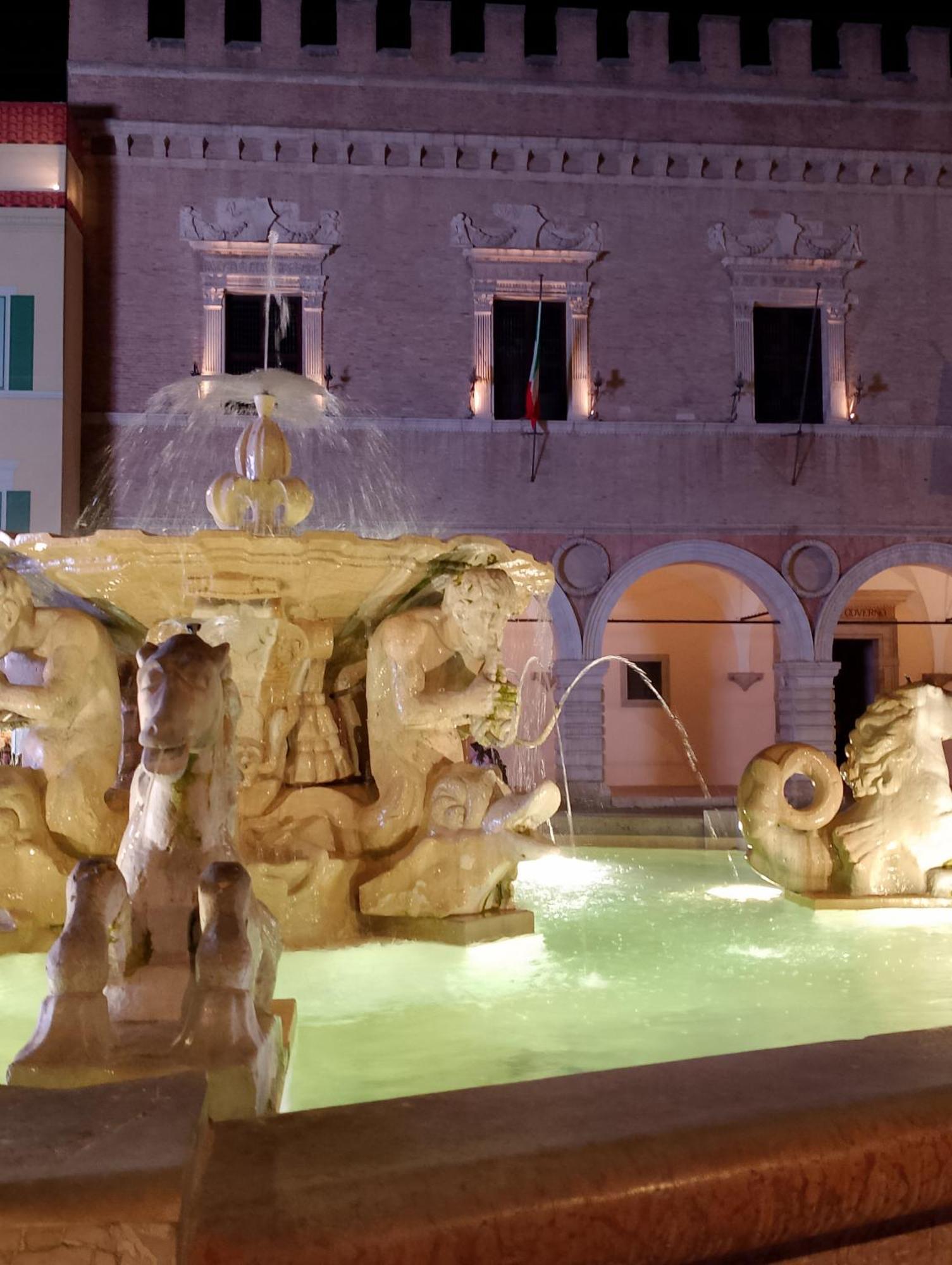 Appartamento Mameli Pesaro Exterior photo